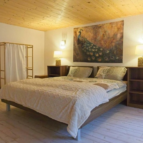 Zimmer 2 - 